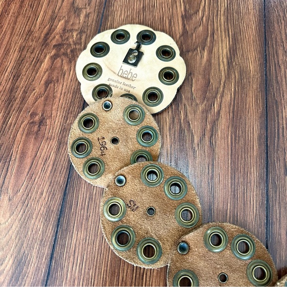 Bebe vintage genuine leather circle belt - size S/M - Picture 2 of 5